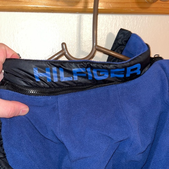 Kids Tommy Hilfiger Winter Jacket size 4 - Picture 2 of 4